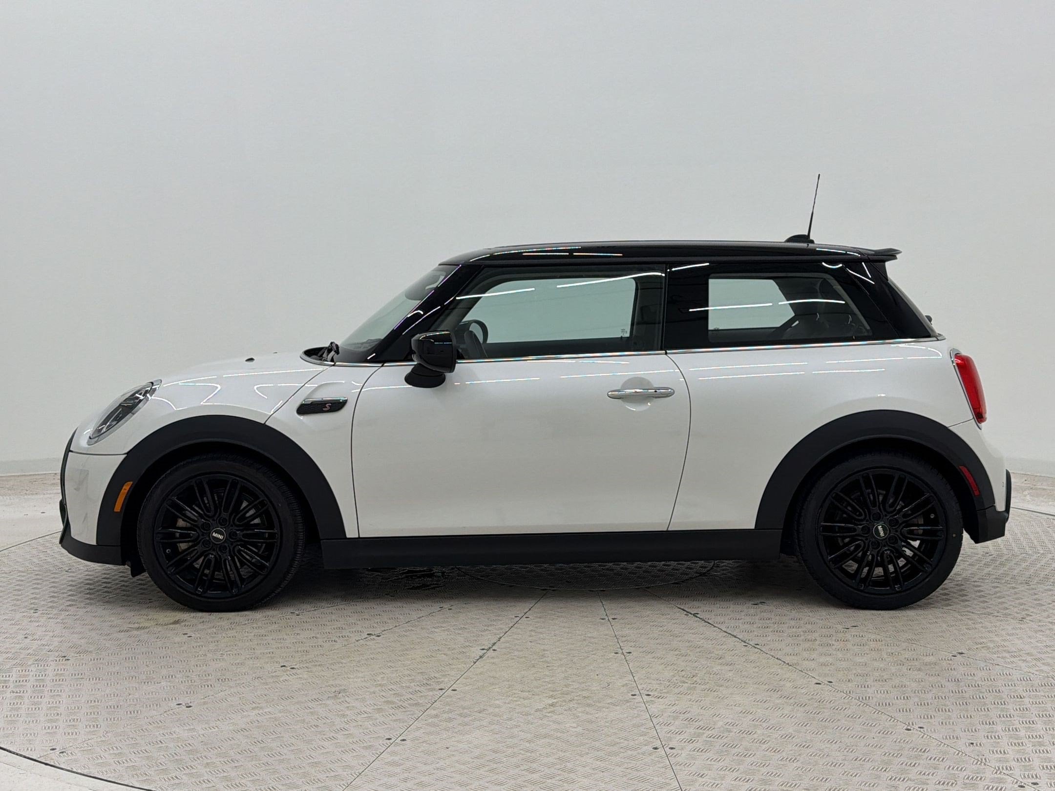 mini hardtop 2 door 2024 WMW53DH06R2U73053 image mini hardtop 2 door 2024 WMW53DH06R2U73053 image